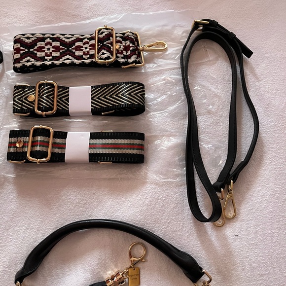 **BNNU** POM POM LONDON “LAMBETH” Handbag w/ 4 STRAPS & FREE TASSEL BAG CHARM❣️ - Picture 11 of 13